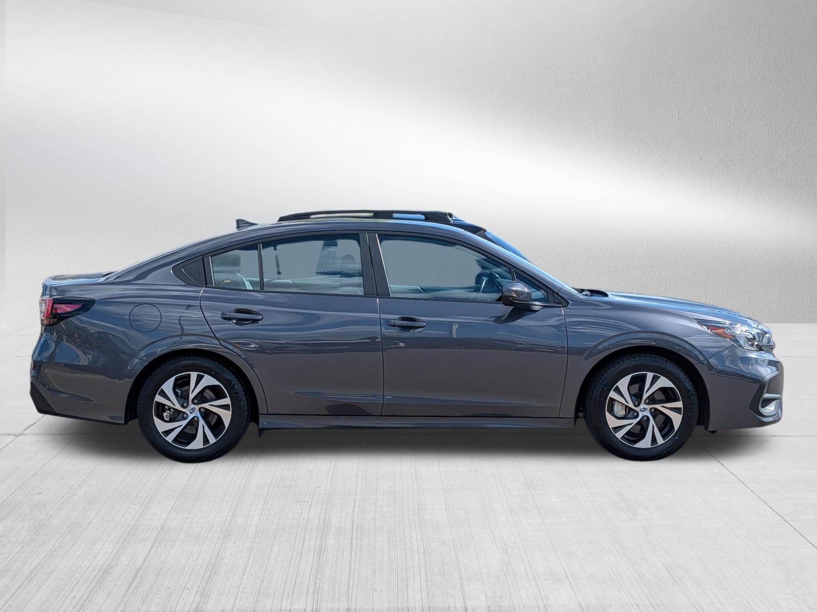 Used 2025 Subaru Legacy Premium AWD/4WD image 2