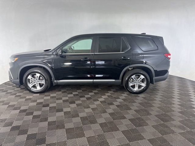 Used 2025 Honda Pilot EX-L image 9