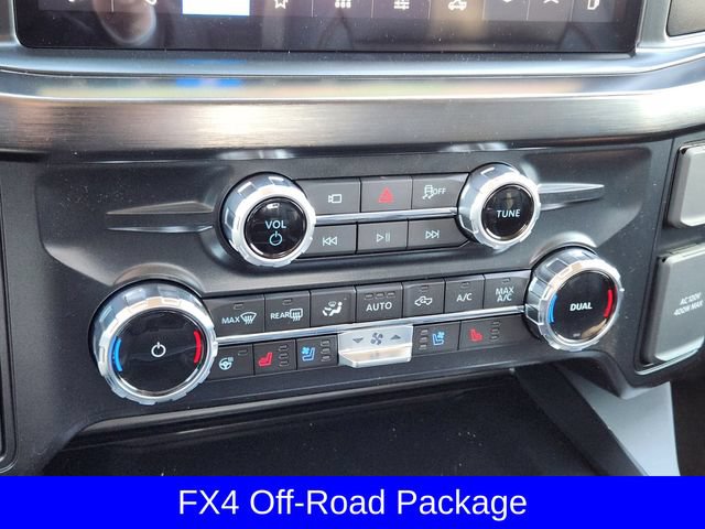 New 2026 Ford F250 Lariat w/ Black Appearance Package AWD/4WD image 19