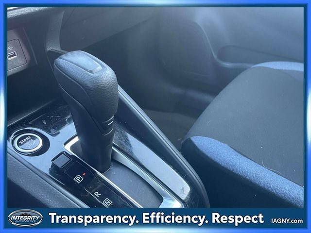 Used 2025 Nissan Versa SV w/ Trunk Package FWD image 31