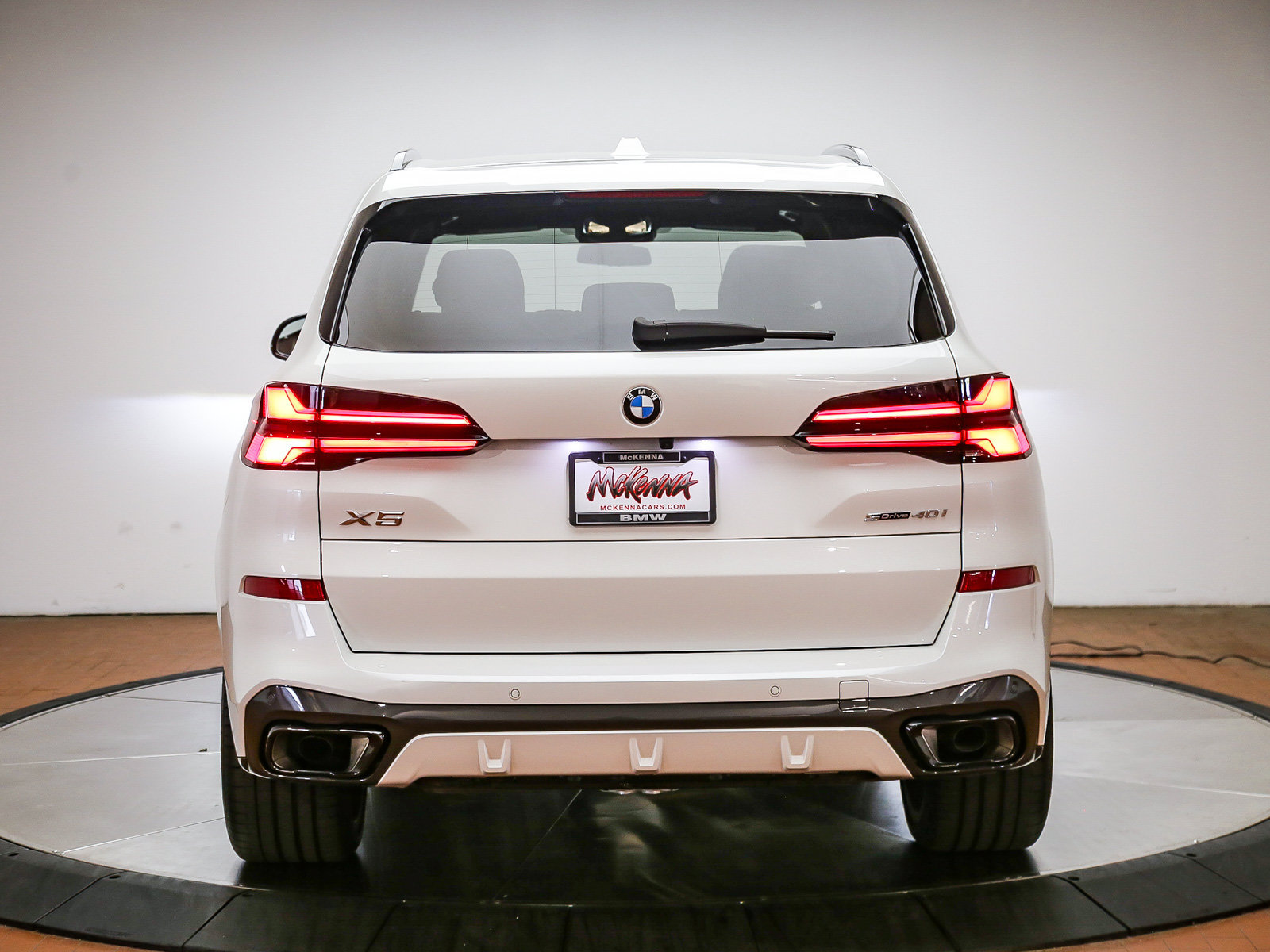 Used 2026 BMW X5 sDrive40i w/ M Sport Package RWD image 6