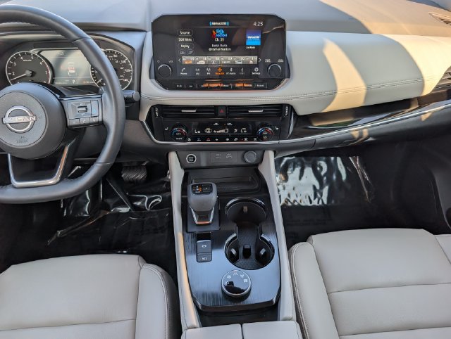 Used 2023 Nissan Rogue SL w/ SL Premium Package AWD/4WD image 19
