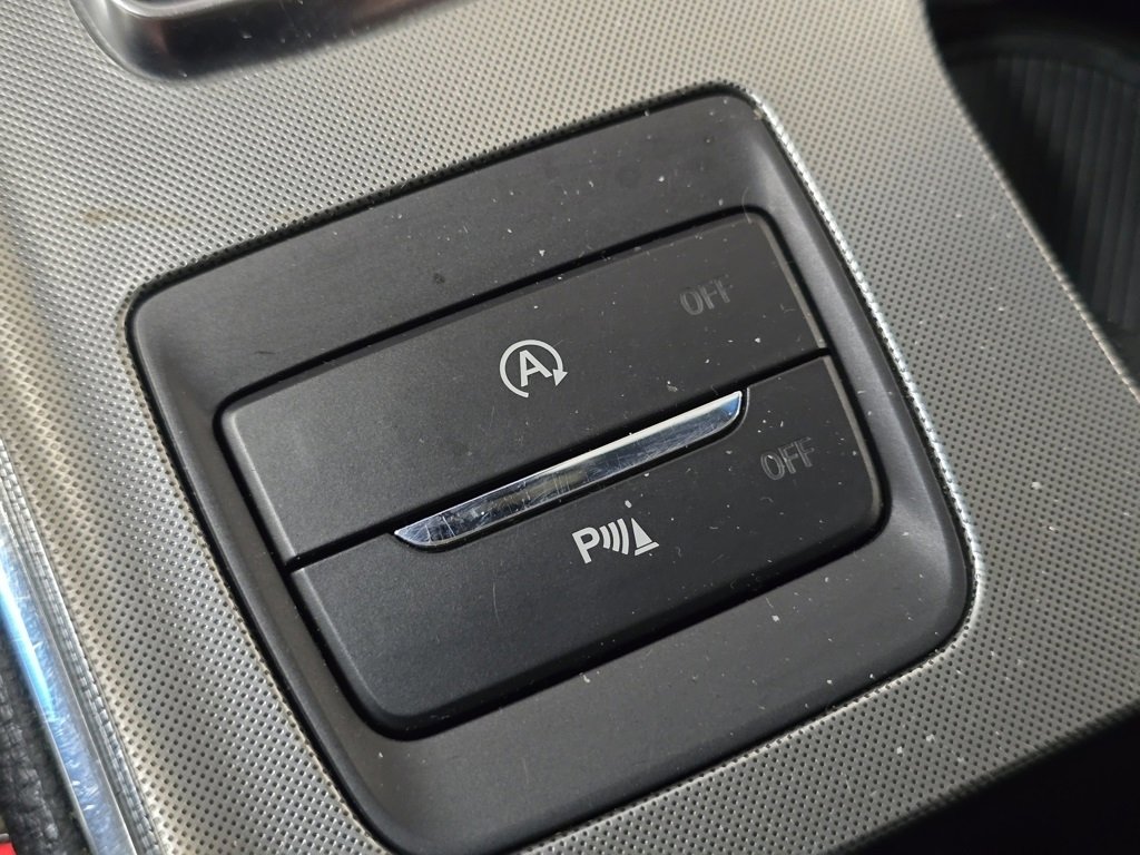 Used 2022 Ford Edge Titanium w/ Equipment Group 301A image 33