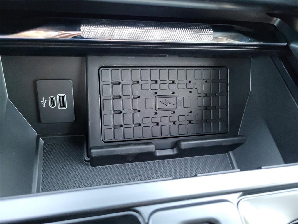 New 2025 Ford F150 Lariat w/ Equipment Group 501A Mid image 14