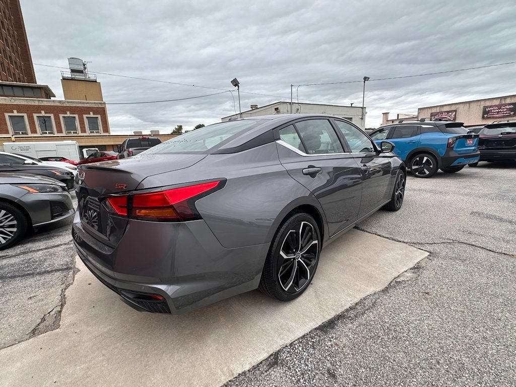 Certified 2025 Nissan Altima 2.5 SR FWD image 7