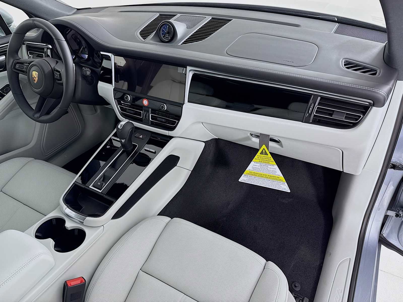 New 2026 Porsche Macan image 31