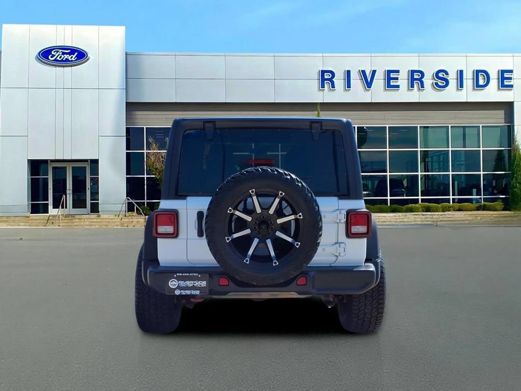 Used 2021 Jeep Wrangler Unlimited Rubicon AWD/4WD image 6