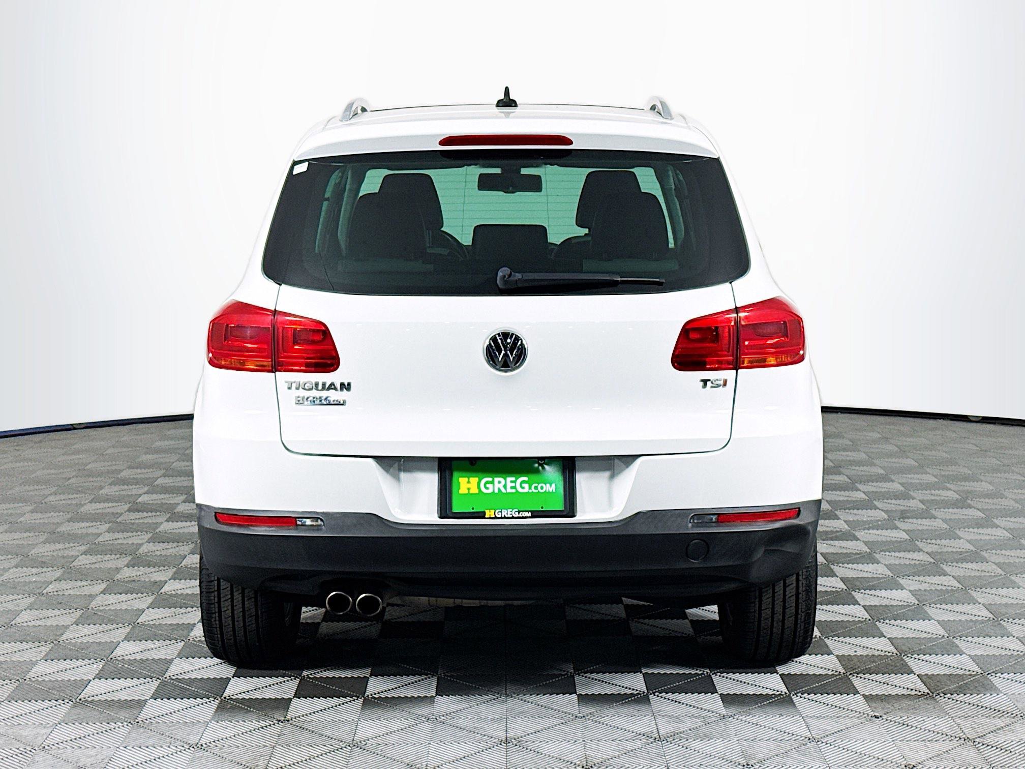 Used 2017 Volkswagen Tiguan Wolfsburg Edition image 8