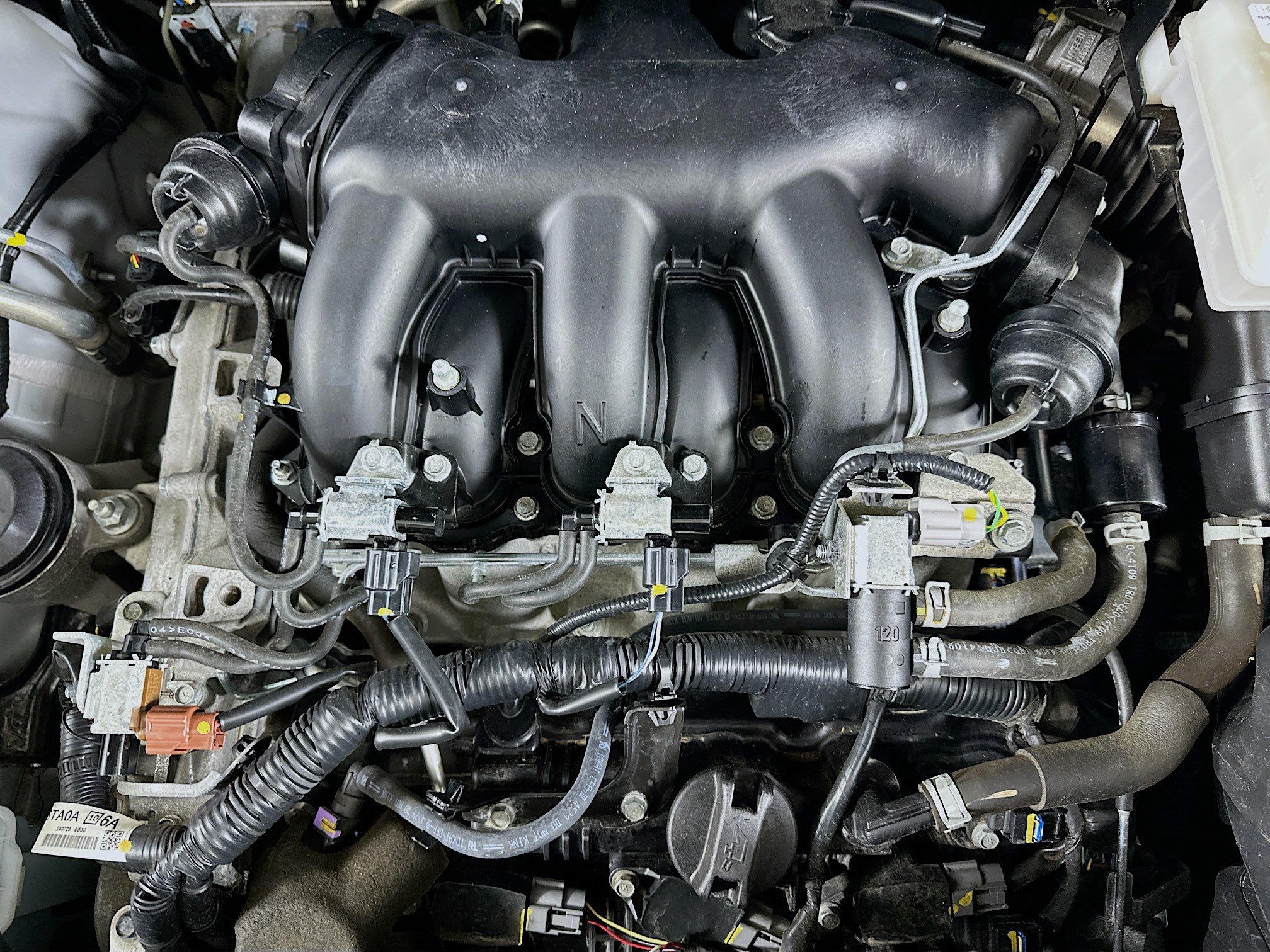Used 2025 Nissan Pathfinder SV AWD/4WD image 34