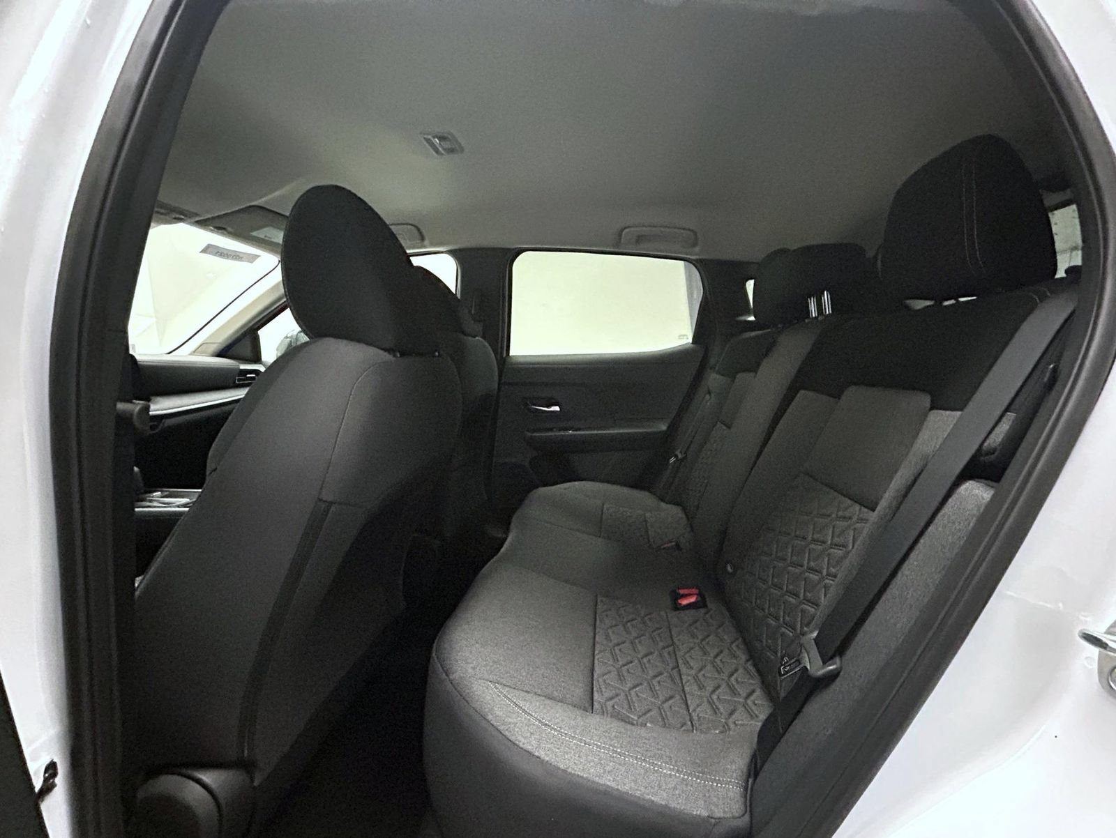 New 2027 Nissan Kicks SV AWD/4WD image 19