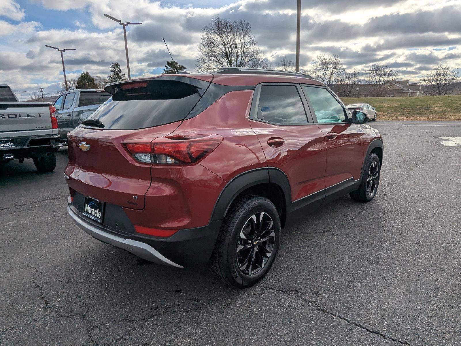 Certified 2022 Chevrolet TrailBlazer LT w/ Convenience Package image 7