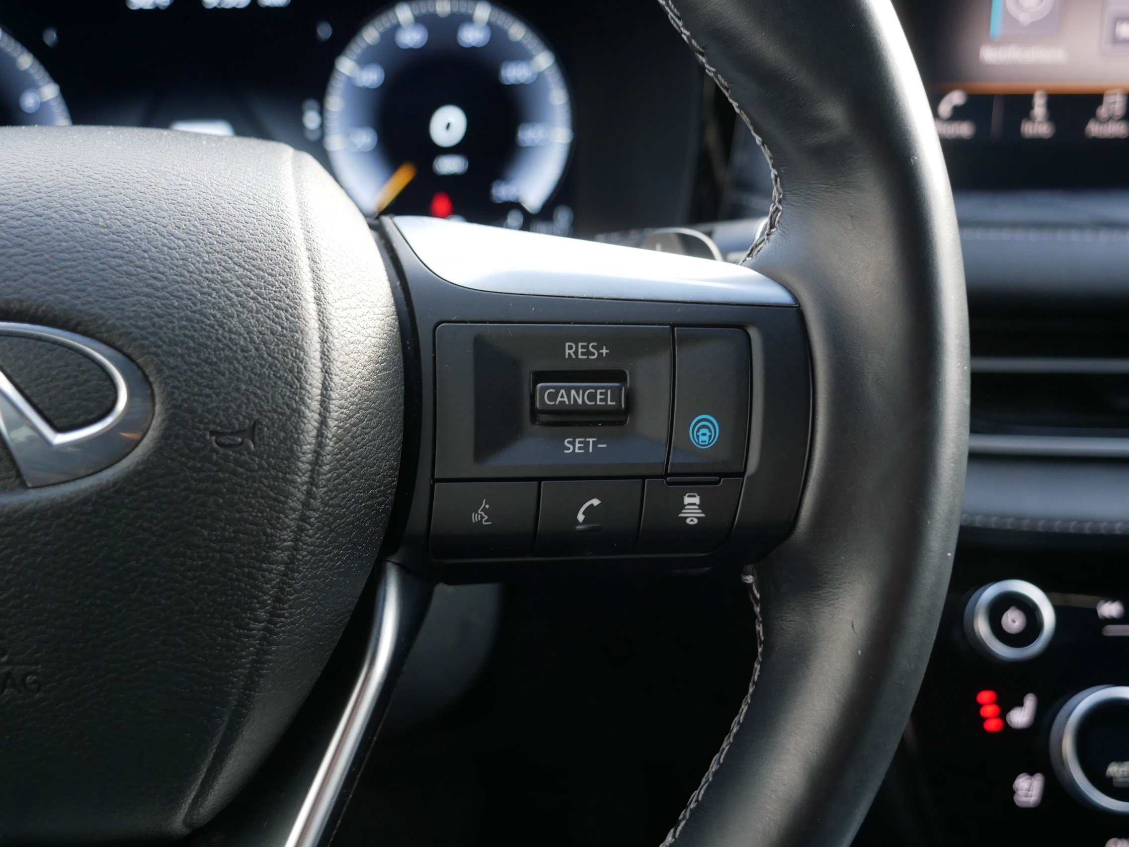 Certified 2024 INFINITI QX60 Autograph w/ Cargo Package image 30