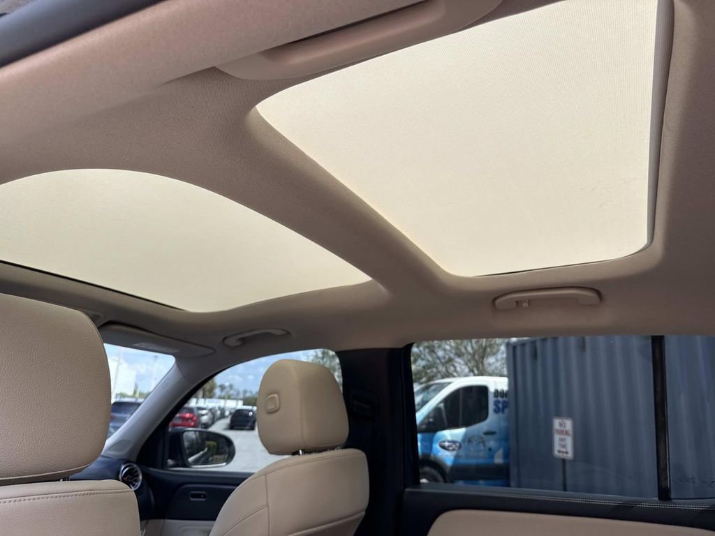 Used 2022 Mercedes-Benz GLB 250 image 17