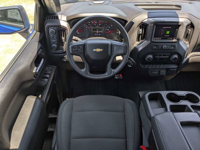 Used 2025 Chevrolet Silverado 1500 Custom w/ Turbomax Blackout Package AWD/4WD image 16