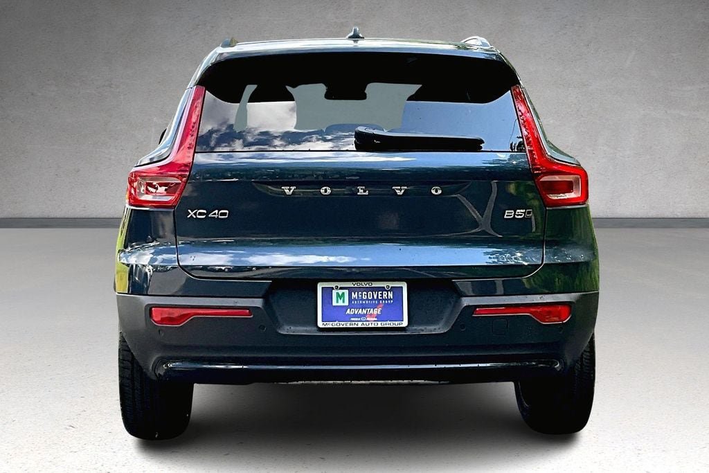 New 2026 Volvo XC40 B5 Core w/ Protection Package Premier AWD/4WD image 4