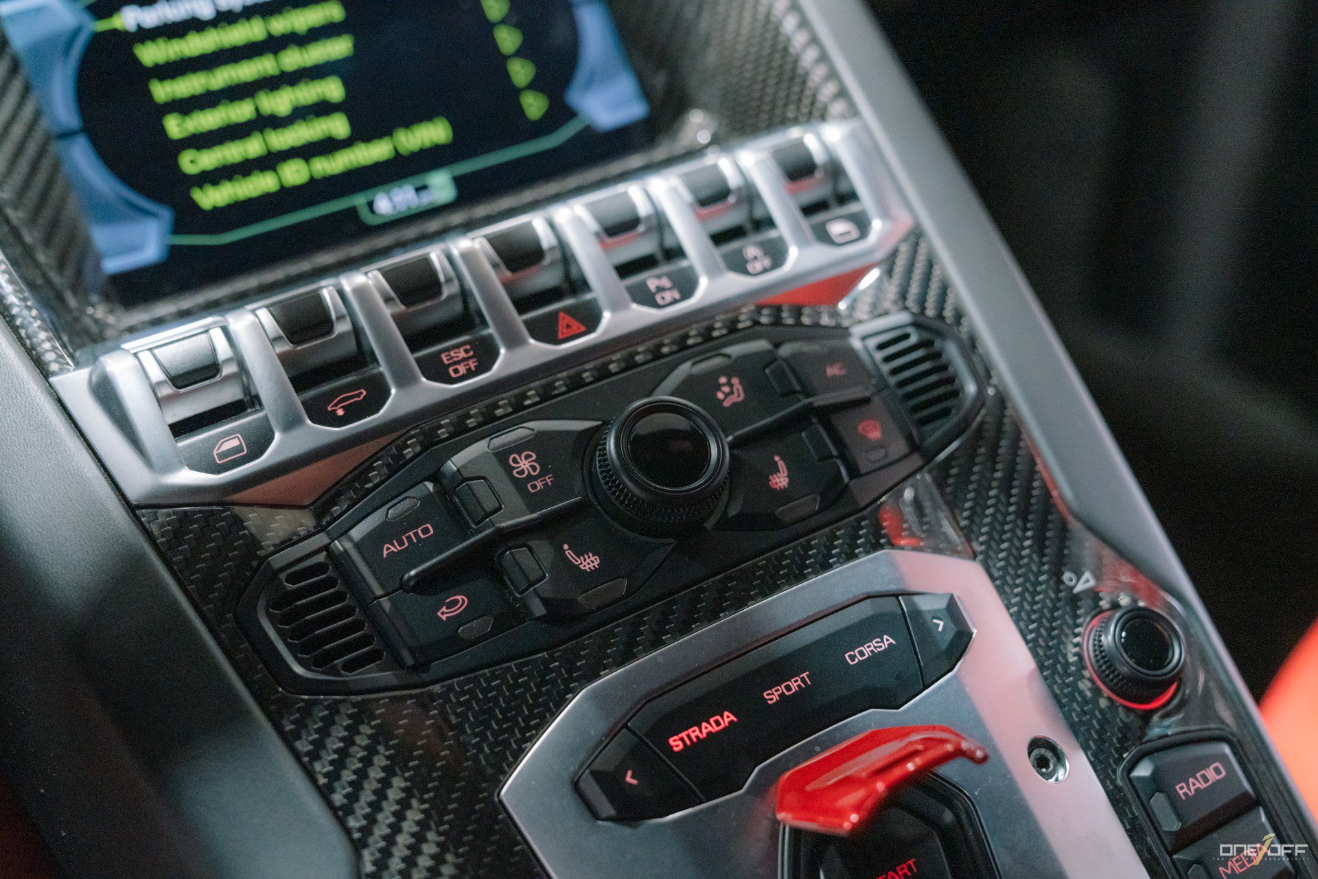 Used 2015 Lamborghini Aventador LP 700-4 image 25