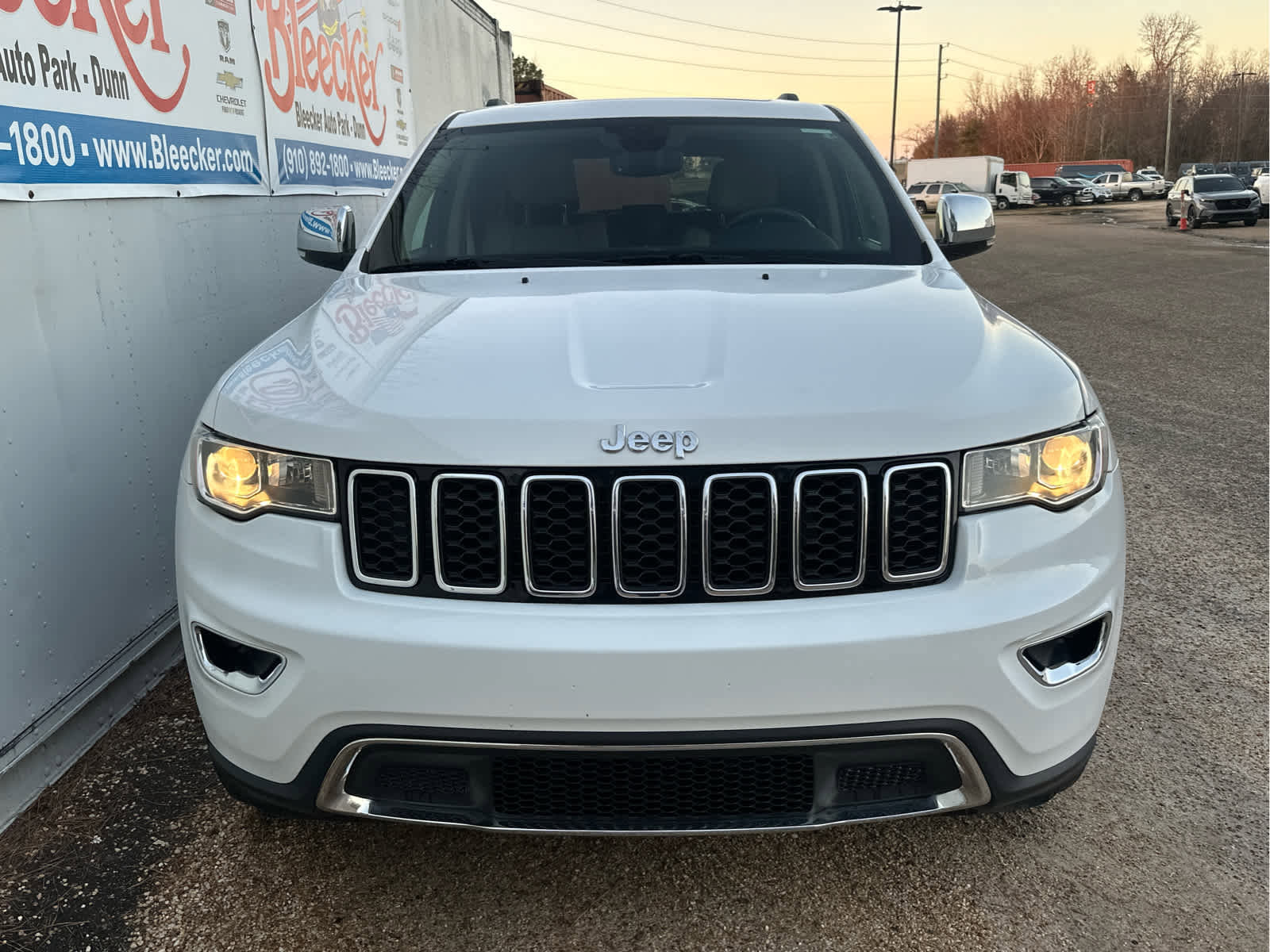 Used 2019 Jeep Grand Cherokee Limited w/ Trailer Tow Group IV image 5