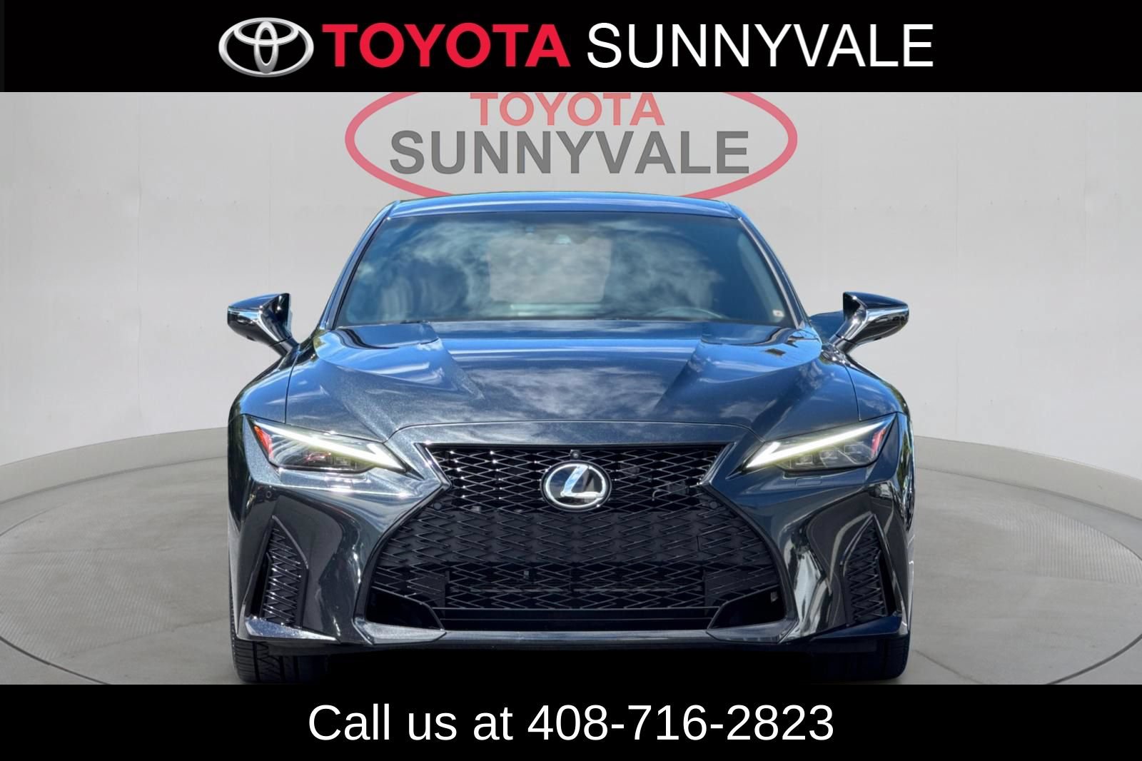 Used 2022 Lexus IS 500 RWD image 11