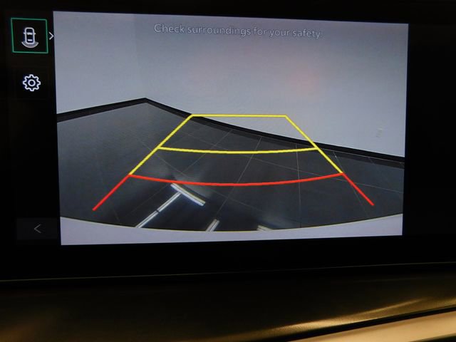 Used 2024 Kia Sorento S image 27