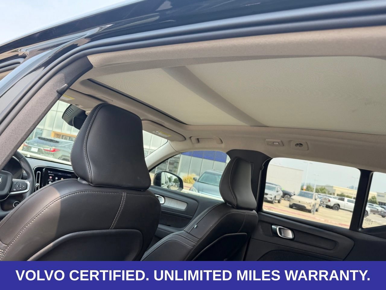 Certified 2026 Volvo XC40 B5 Plus AWD/4WD image 32