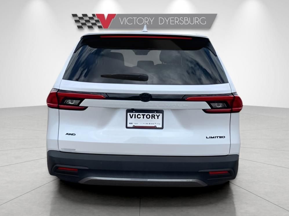 Used 2024 Toyota Grand Highlander Limited image 7