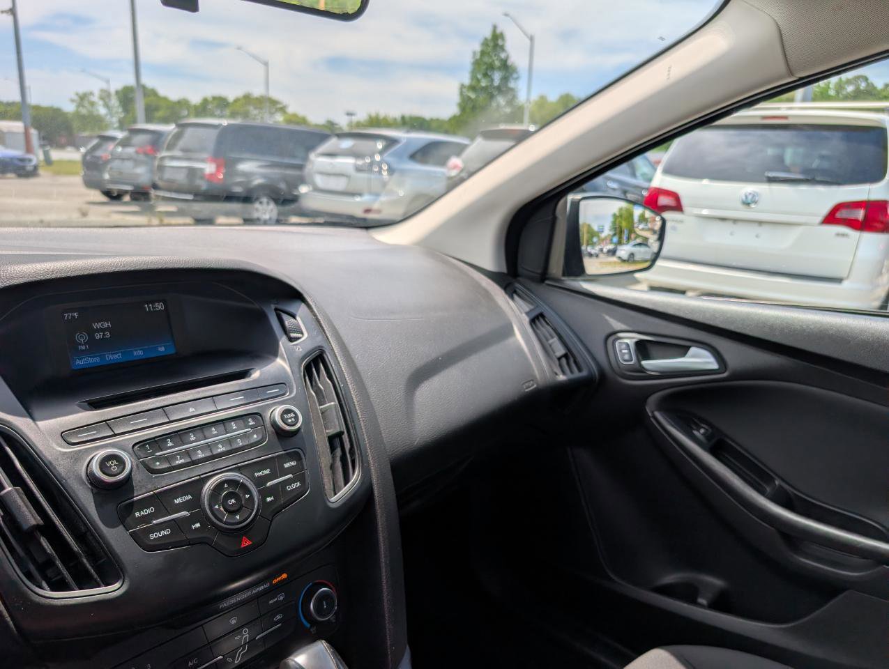 Used 2016 Ford Focus SE FWD image 27