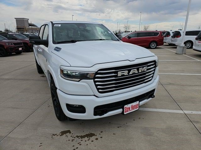 New 2026 RAM 1500 Laramie w/ Laramie Preferred Package AWD/4WD image 9
