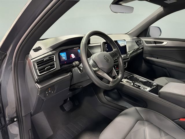 Used 2025 Volkswagen Atlas Cross Sport SE image 10