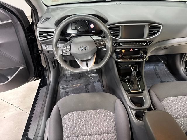 Used 2018 Hyundai Ioniq Blue FWD image 13