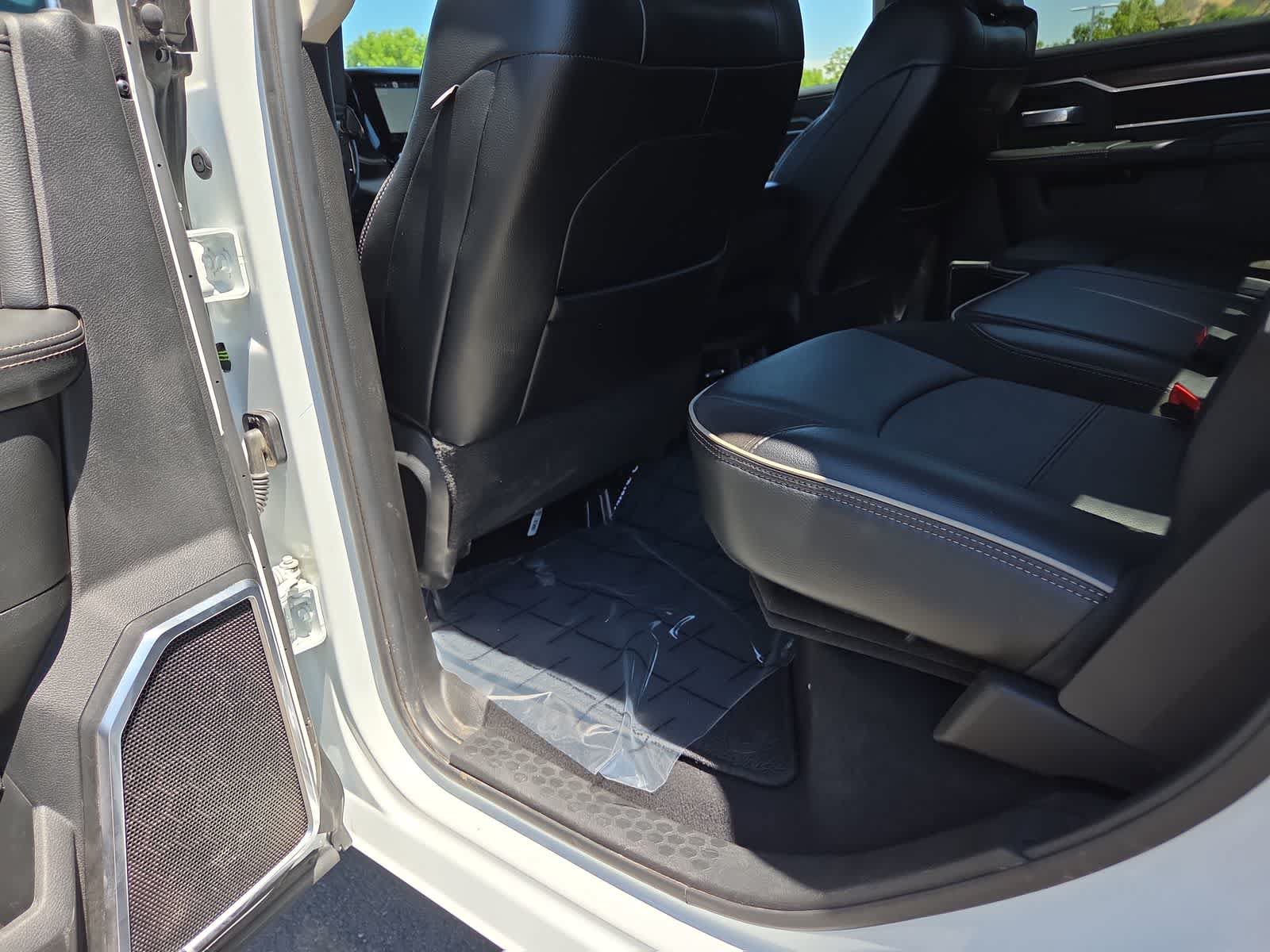 Used 2024 RAM 2500 Laramie w/ Safety Group AWD/4WD image 20