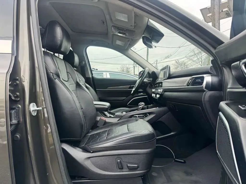 Used 2020 Kia Telluride SX w/ SX Prestige Package image 23