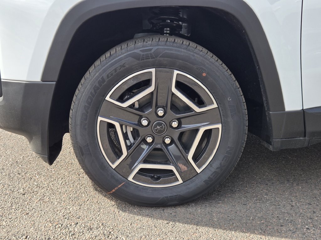 New 2026 Jeep Cherokee Laredo AWD/4WD image 7