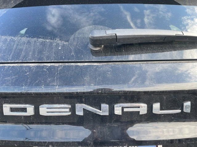 Used 2024 GMC Acadia Denali AWD/4WD image 11