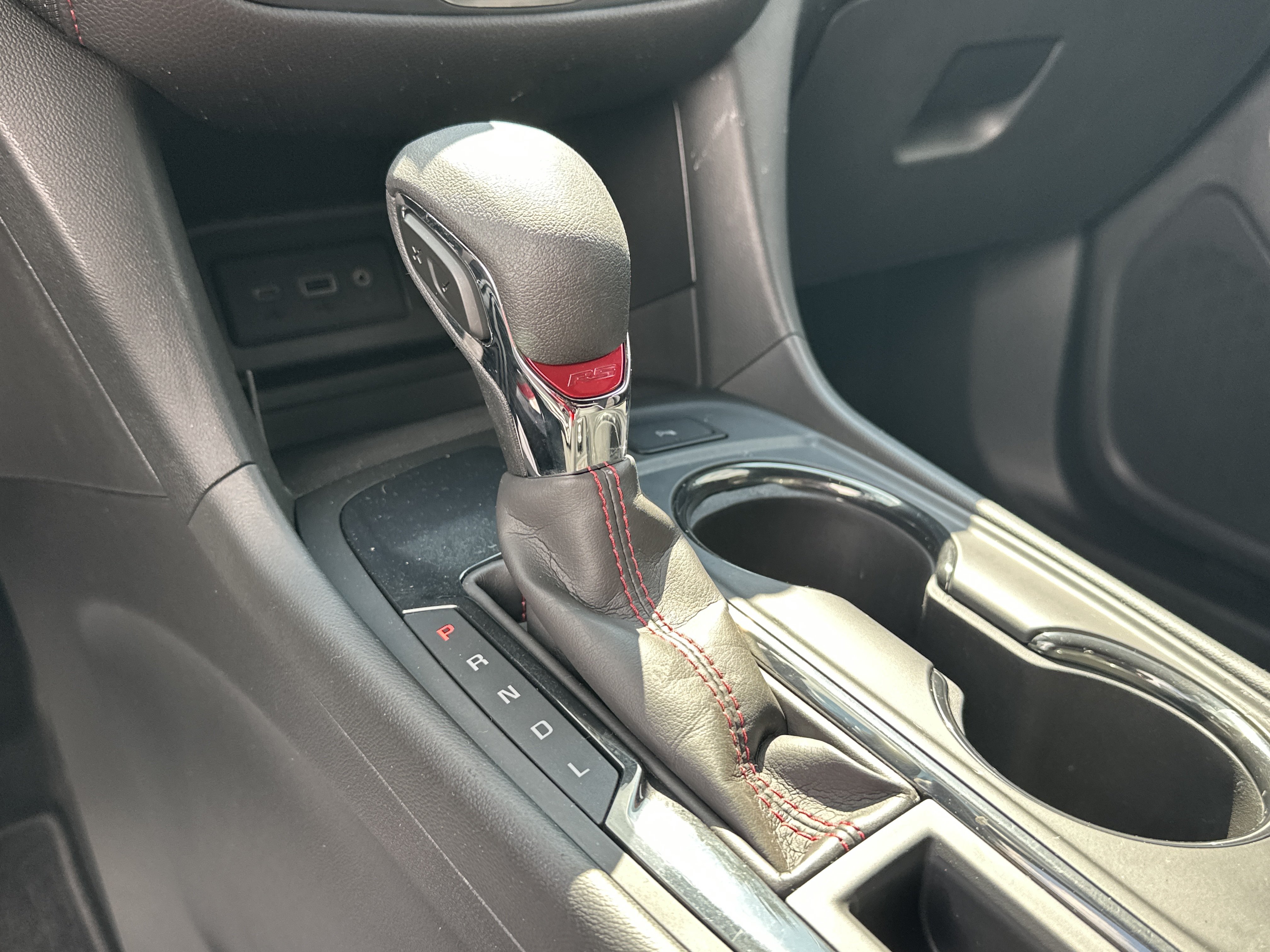 Used 2023 Chevrolet Equinox RS FWD image 31