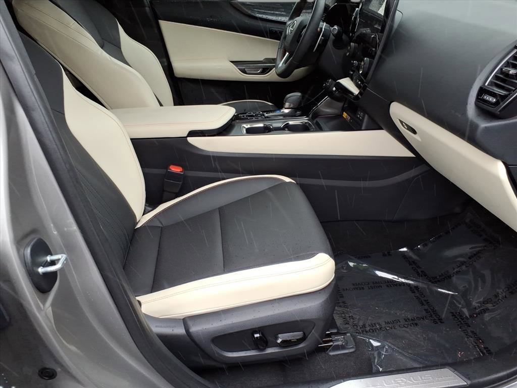 Used 2024 Lexus NX 350 AWD image 6