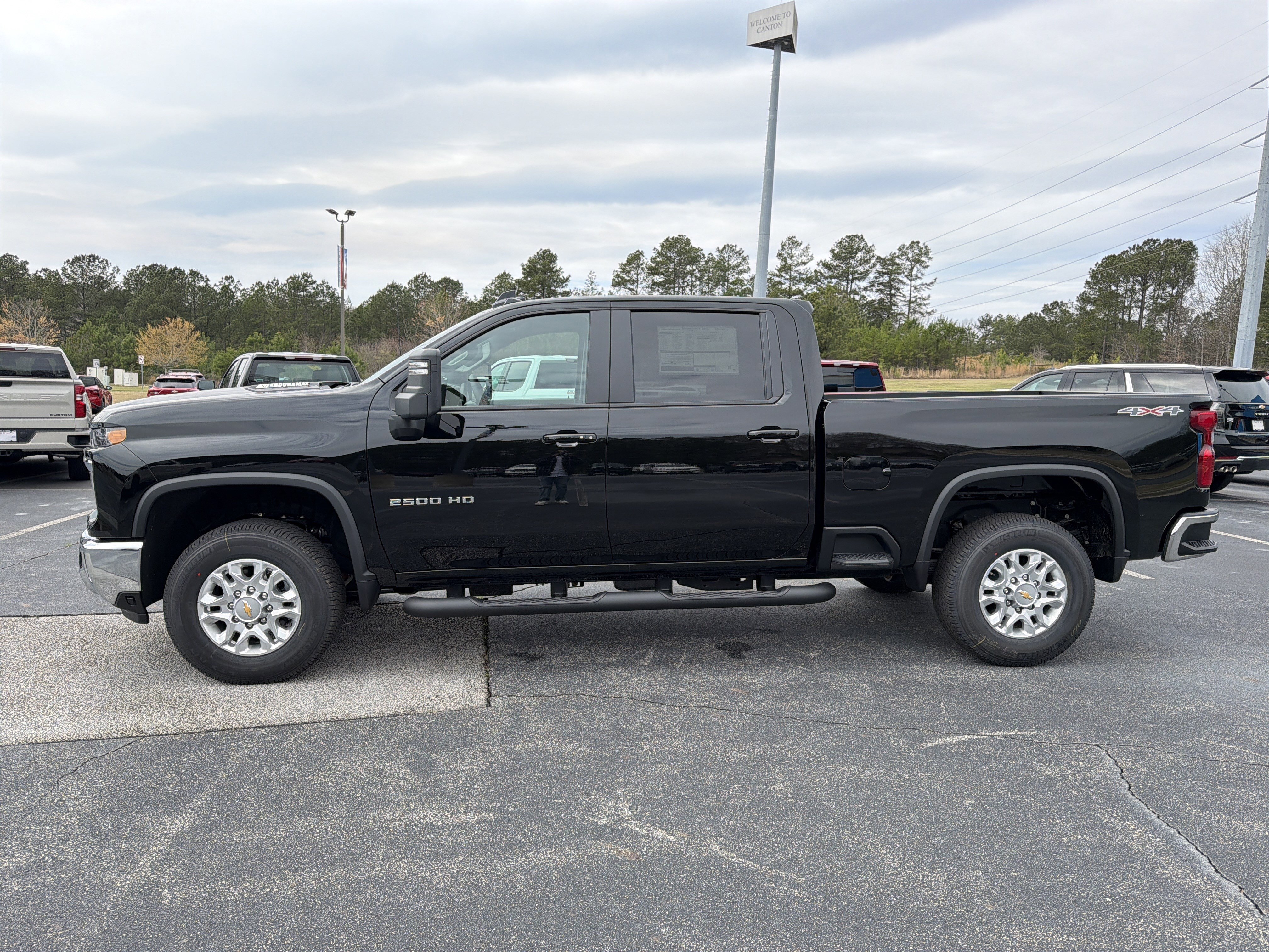 New 2026 Chevrolet Silverado 2500 LT image 8