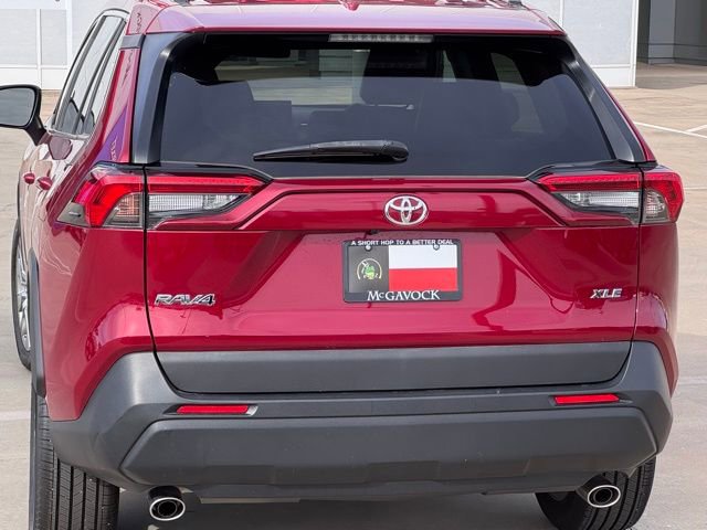 Used 2021 Toyota RAV4 XLE Premium image 29