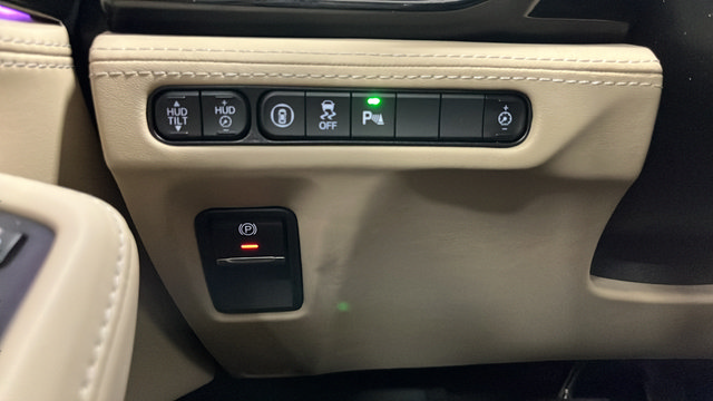 Used 2023 Acura MDX w/ Advance Package AWD/4WD image 34