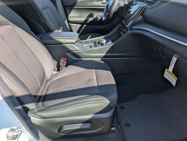New 2026 Jeep Grand Cherokee L Laredo AWD/4WD image 29