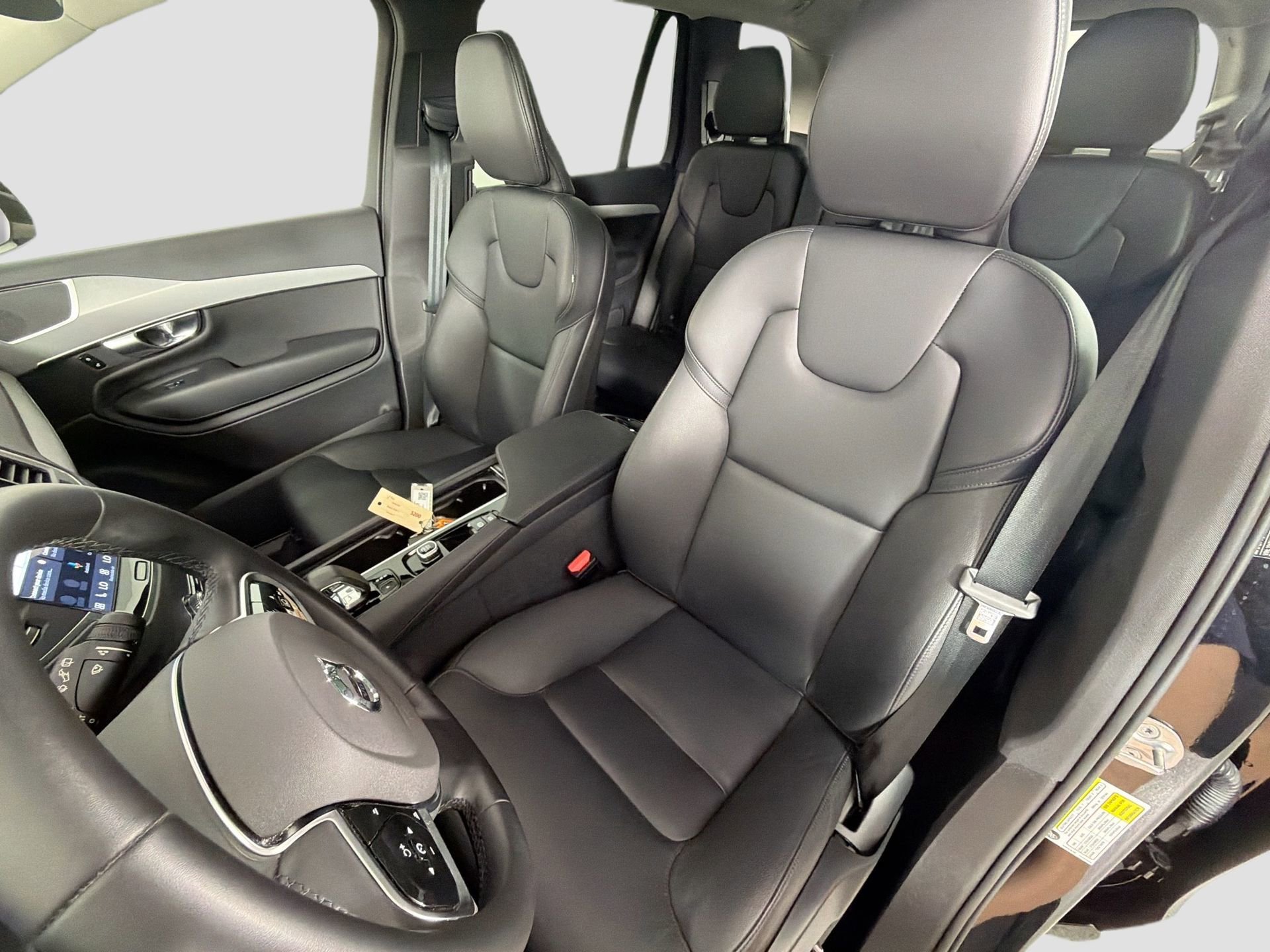 Certified 2025 Volvo XC90 B5 Core AWD/4WD image 20