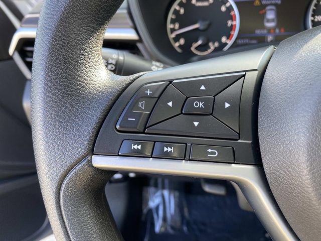 Used 2024 Nissan Altima 2.5 SV image 17