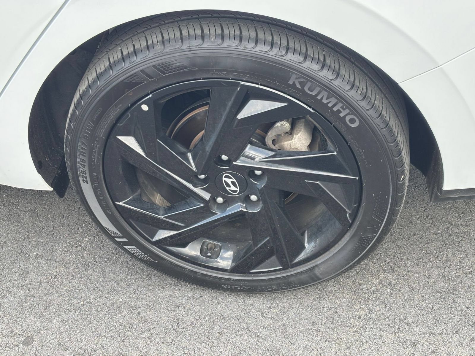 Used 2026 Hyundai Elantra Sport FWD image 26