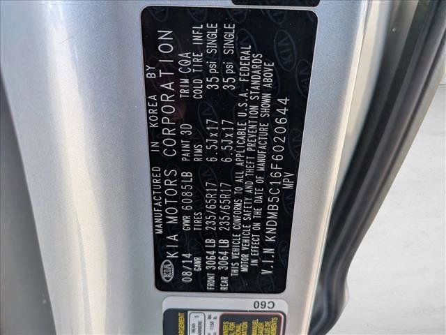 Used 2015 Kia Sedona LX image 24