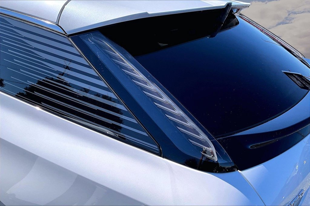 Certified 2025 Cadillac Optiq Luxury 2 w/ LPO, Floor Liner Package AWD/4WD image 23
