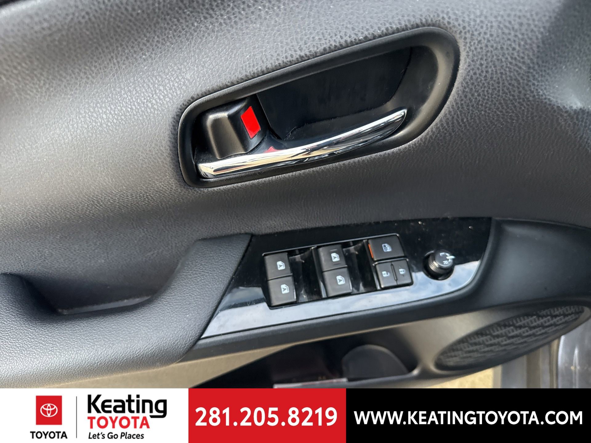 Used 2016 Toyota Prius Three image 12