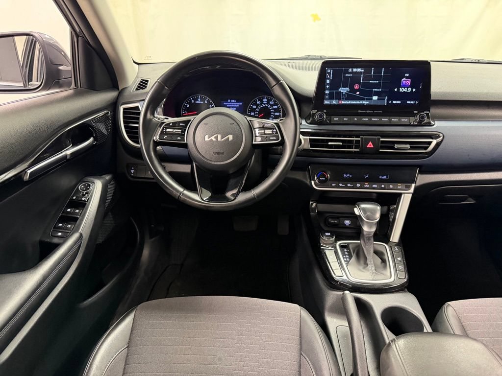 Used 2023 Kia Seltos Nightfall Edition AWD/4WD image 29