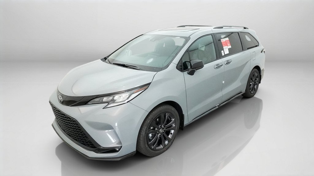 New 2026 Toyota Sienna XSE FWD image 1