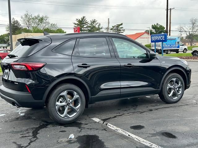New 2025 Ford Escape ST-Line w/ Tech Pack #1 image 10