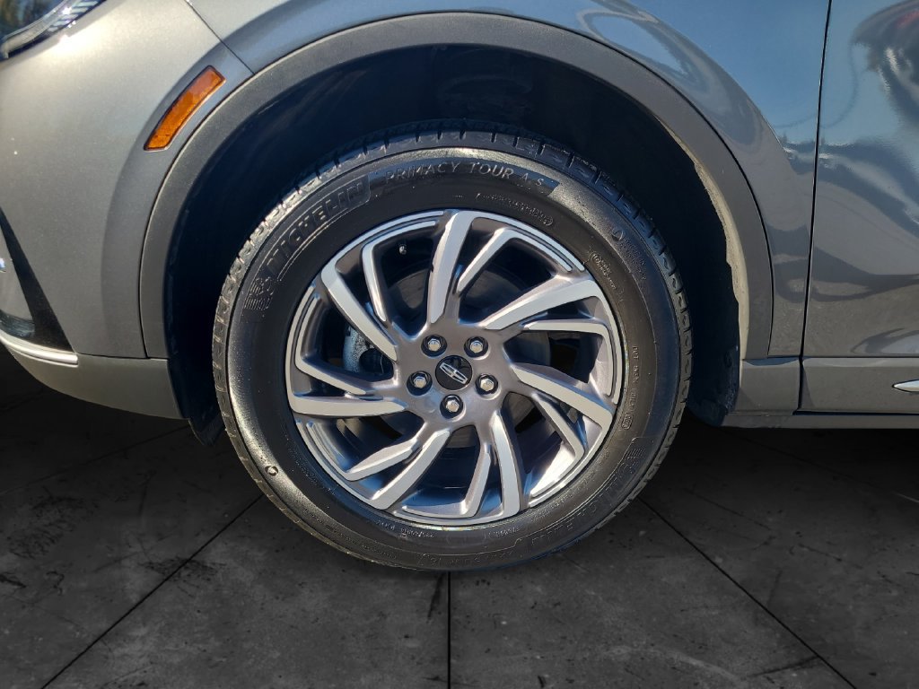 Used 2023 Lincoln Corsair AWD w/ Equipment Group 101A image 14