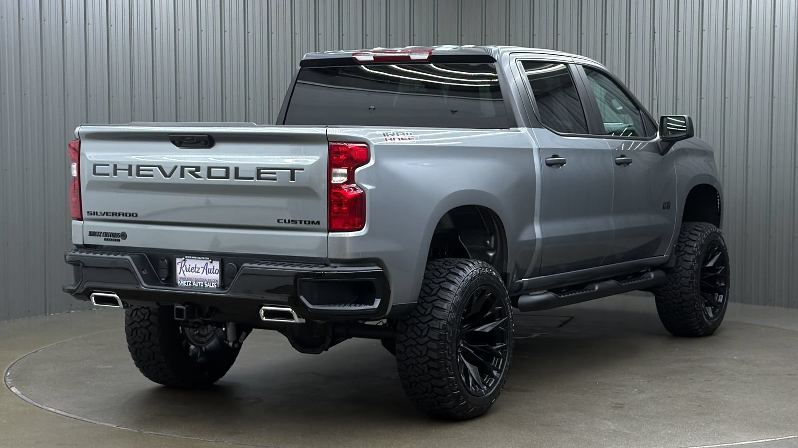 Used 2026 Chevrolet Silverado 1500 Custom Trail Boss w/ LPO, Dark Essentials Package AWD/4WD image 5